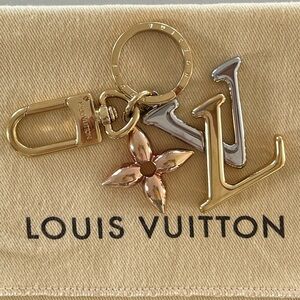 Louis Vuitton Facettes & New Wave Bag Charm Multi-Logo Key Holder Tri-Color